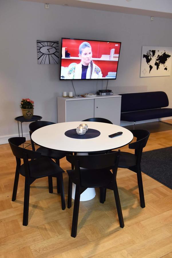 Vaesterhoejdsgarden Skövde Exterior foto